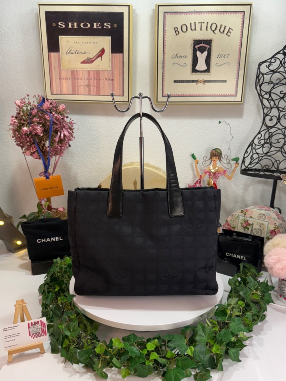 RITZY CHANEL CC MONOGRAM CANVAS TOTE HANDBAG! - Picture 9 of 17